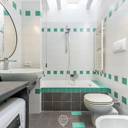 City View Apartment *